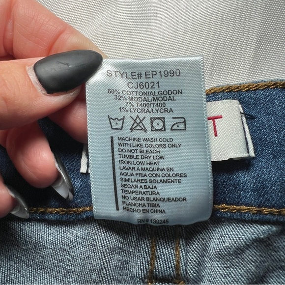 Vibrant M.I.U. Women’s Blue Flare Bell Bottom High Rise Distressed Jeans Size 1 - Picture 15 of 16